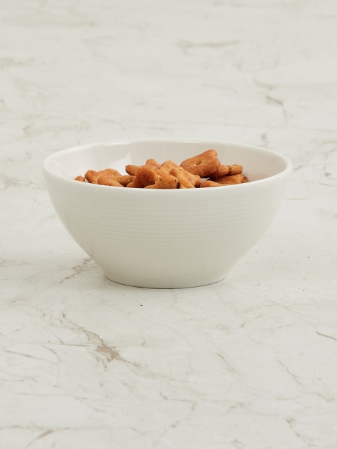 

Home Centre White Solid Marshmallow Newyork Serving Bowl
