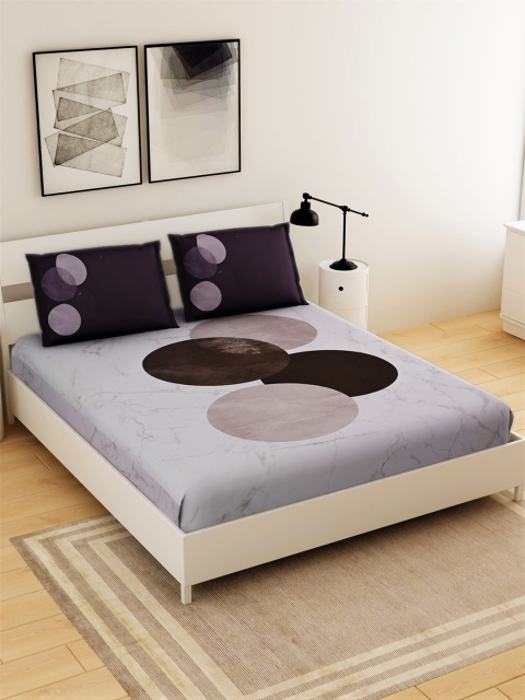 

Salona Bichona Grey & Purple Geometric 210 TC Cotton 1 King Bedsheet with 2 Pillow Covers