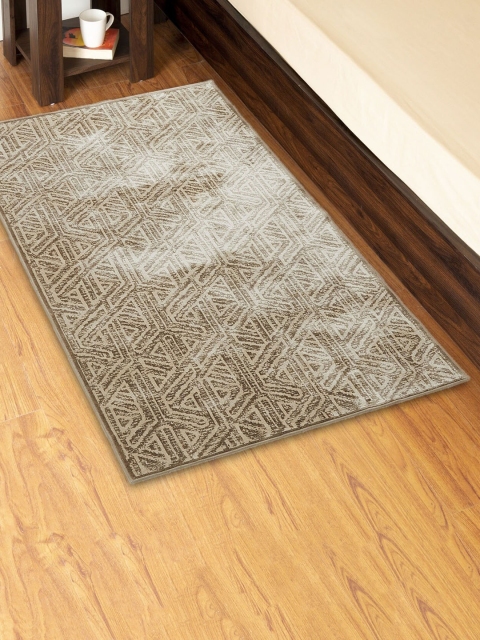 

Home Centre Brown & White Printed Burnish Viscose Jacquard Carpet