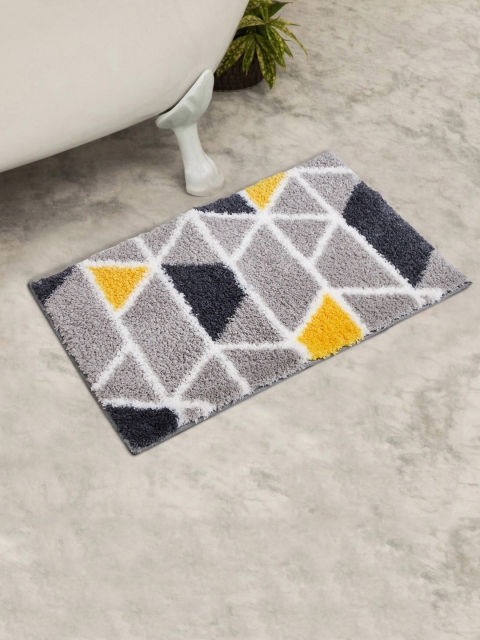 

Home Centre Grey & Black Geometric Printed Rectangular Anti-Skid Bath Rug