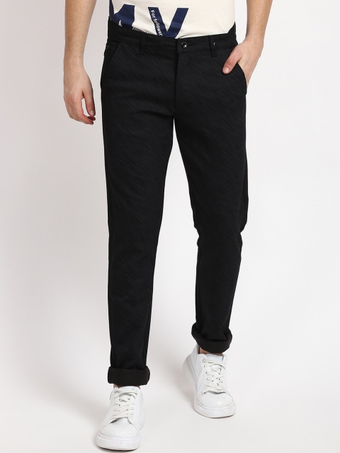 

V2 Value & Variety Men Black Regular Fit Regular Trousers