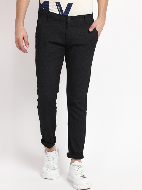 

V2 Value & Variety Men Black Solid Twilled Trousers