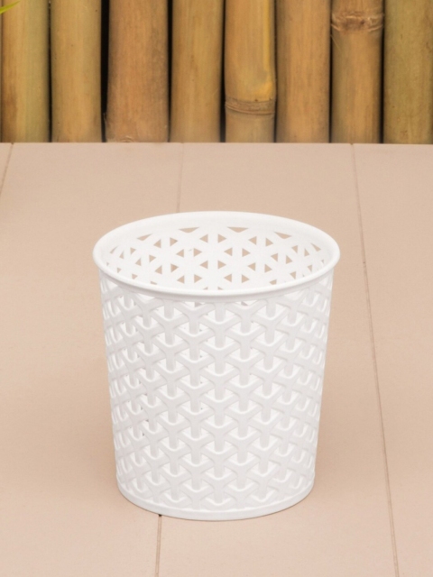

Home Centre White Regan Textured Plastic Round Storage Box