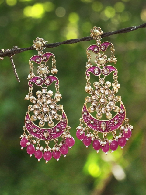 

Adwitiya Collection Gold-Toned & Pink Crescent Shaped Chandbalis