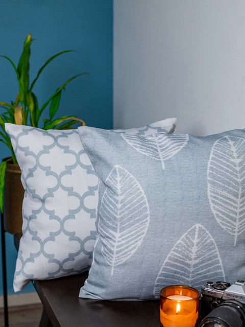 

SHIVANAA HOMES Grey & White Set of 2 Floral Square Cushion Covers