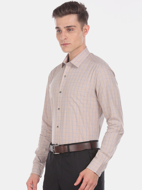 

Arrow Men Beige Slim Fit Checked Formal Shirt