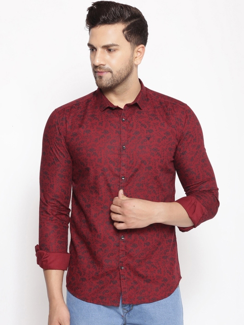 

SHOWOFF Men Maroon & Black Cotton Classic Slim Fit Printed Casual Shirt