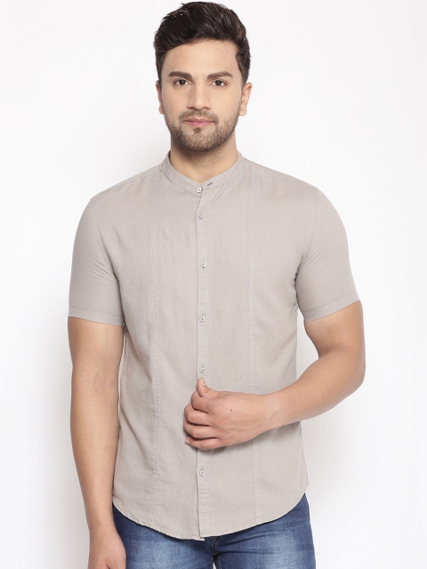 

SHOWOFF Men Grey Lenin Classic Slim Fit Solid Casual Shirt