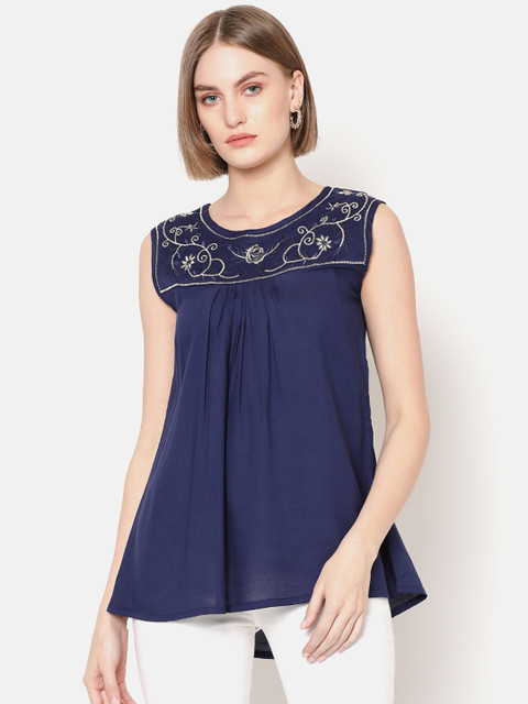 

V2 Value & Variety Blue & Off White Floral Embroidered High-Low Top