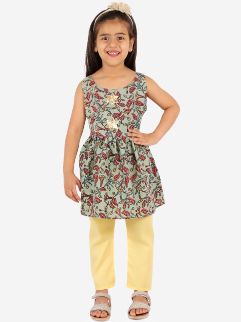 

Chipbeys Girls Green & Yellow Printed Kurta with Leggings
