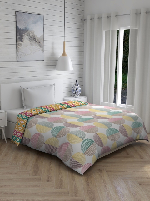 

Layers White & Pink Geometric AC Room 110 GSM Cotton Single Bed Dohar