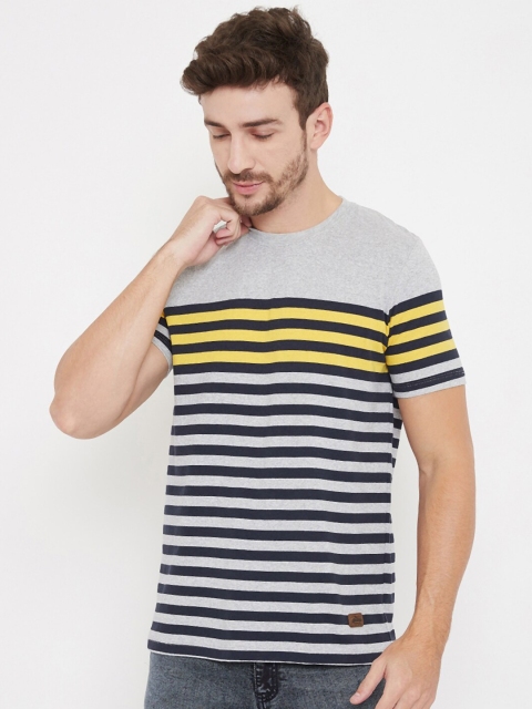 

Austin wood Men Grey & Black Striped Round Neck T-shirt