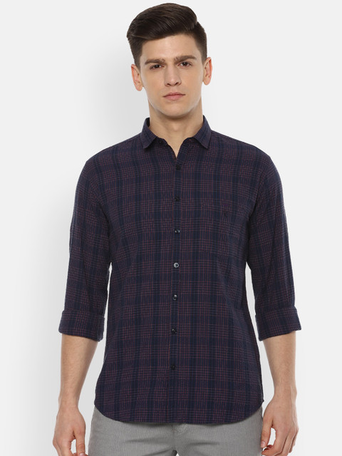 

V Dot Men Navy Blue & Pink Slim Fit Checked Cotton Casual Shirt
