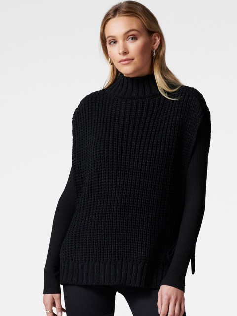 

Forever New Black Regular Top
