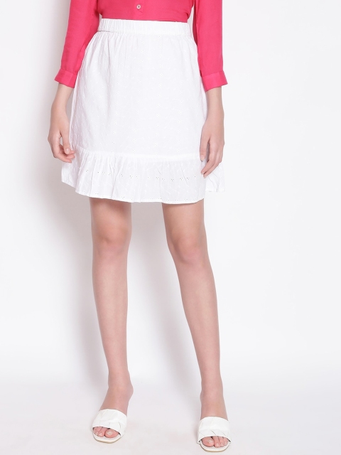 

Oxolloxo Women White Self-Design Trumpet Schiffli Midi Skirt