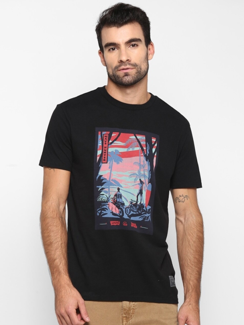 

Royal Enfield Men Solid Dyed Black Printed Pure Cotton T-shirt