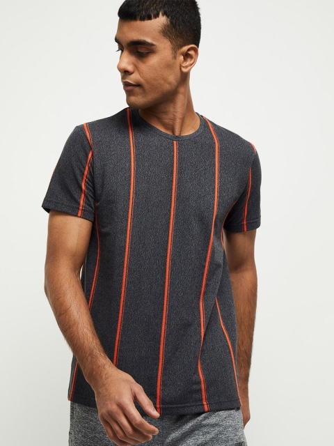 

max Men Black & Orange Striped T-shirt