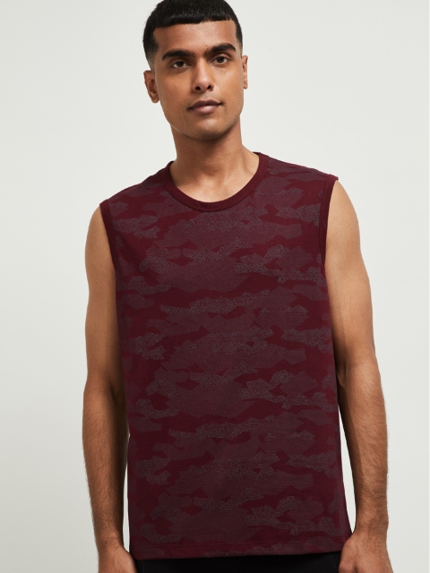 

max Men Maroon Camouflage Printed T-shirt