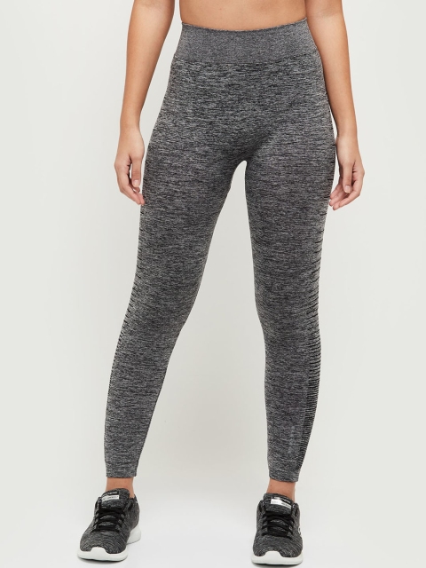 

max Women Grey Solid Slim Fit Sports Tights