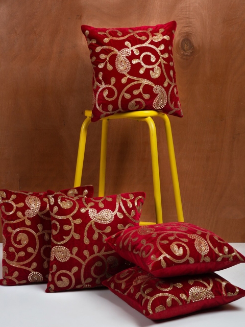 

HOSTA HOMES Maroon & Gold-Toned Set of 5 Ethnic Motifs Square Cushion Covers