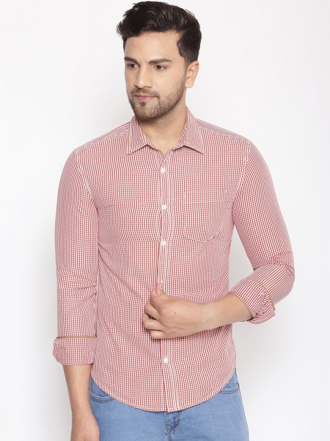 

SHOWOFF Men Red & White Cotton Classic Slim Fit Checked Casual Shirt