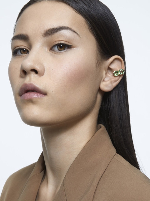 

SWAROVSKI Single Green Gold-Tone Plated Millenia Ear Cuff