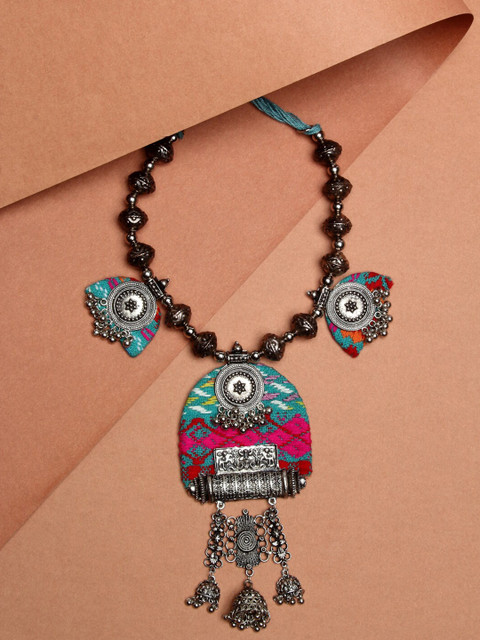 

NEUDIS Copper-Toned & Fuchsia Alloy Rhodium-Plated Afghan Necklace