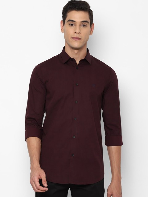 

Allen Solly Men Burgundy & Navy Blue Slim Fit Checked Casual Shirt