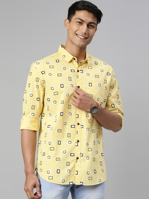 

William White Men Yellow Slim Fit Printed Casual Shirt