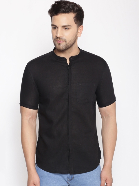 

SHOWOFF Men Black Cotton Classic Slim Fit Solid Casual Shirt