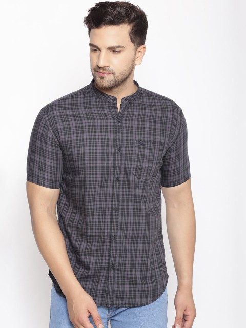 

SHOWOFF Men Grey & Black Cotton Classic Slim Fit Checked Casual Shirt