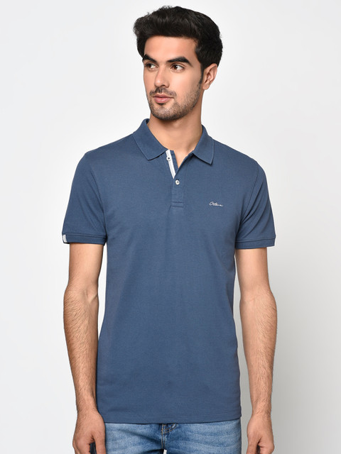 

Octave Men Blue Solid Polo Collar T-shirt