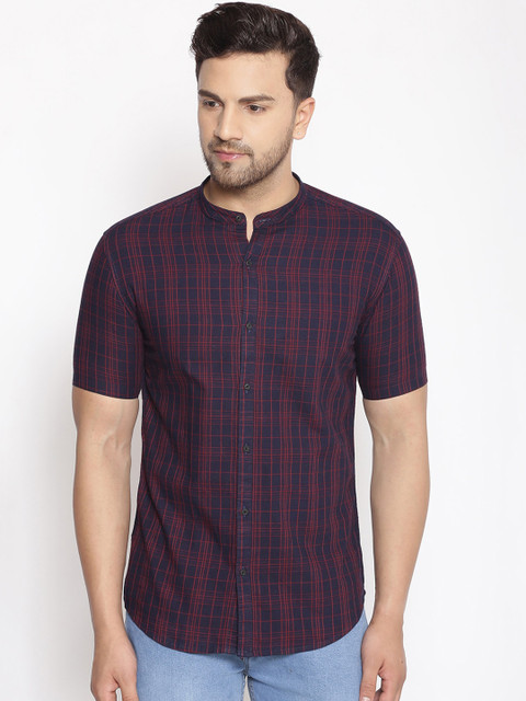 

SHOWOFF Men Navy Blue & Red Cotton Classic Slim Fit Checked Casual Shirt