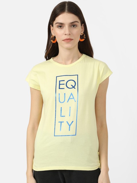 

V2 Value & Variety Yellow Chambray Regular Top