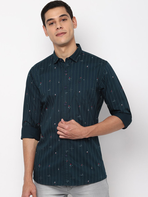 

Solly Jeans Co. Men Green Regular Fit Printed Casual Shirt