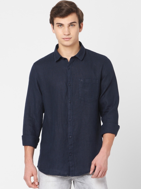 

SPYKAR Men Navy Blue Slim Fit Solid Casual Shirt