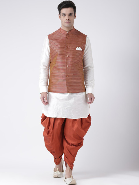 

DEYANN Men Off-White & Maroon Solid Kurta with Patiala & Nehru Jacket