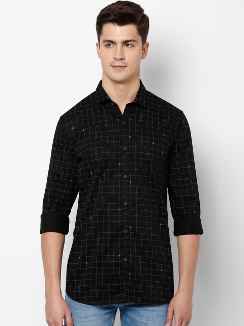 

Solly Jeans Co. Men Black Regular Fit Checked Casual Shirt