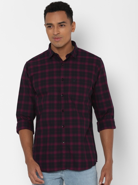 

Allen Solly Men Black & Red Slim Fit Checked Cotton Casual Shirt