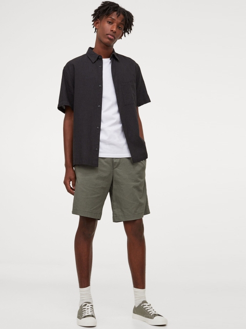 H&M Men Green Solid Linen-Blend Shorts