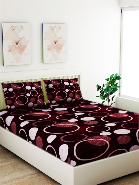 

Salona Bichona Black & Burgundy Geometric 120 TC Cotton 1 Queen Bedsheet with 2 Pillow Covers