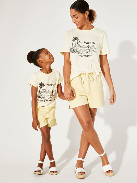 

HM Girls Yellow Printed Pure Cotton T-shirt