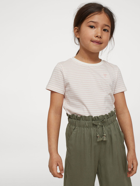 

H&M Girls Green Solid Patterned Culottes
