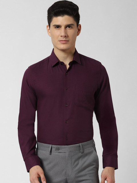 

Peter England Men Burgundy Regular Fit Solid Formal Shirt