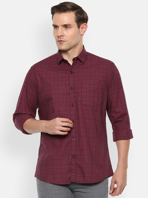 

Louis Philippe Sport Men Maroon Cotton Slim Fit Checked Casual Shirt