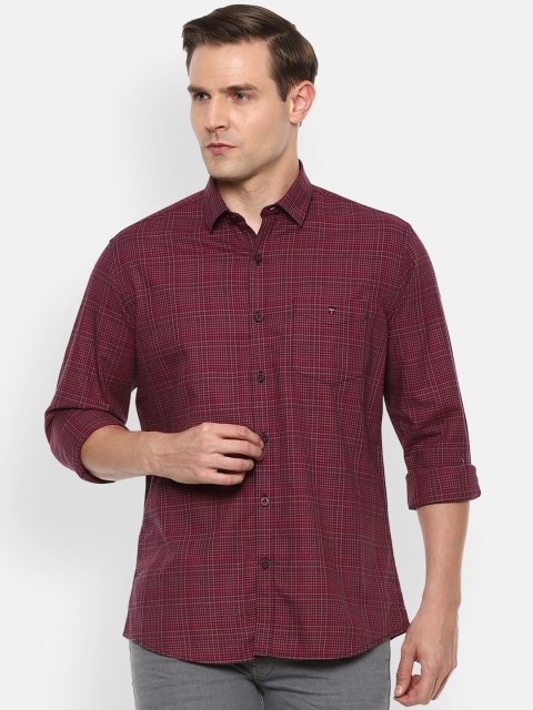 

Louis Philippe Sport Men Maroon Cotton Slim Fit Checked Casual Shirt