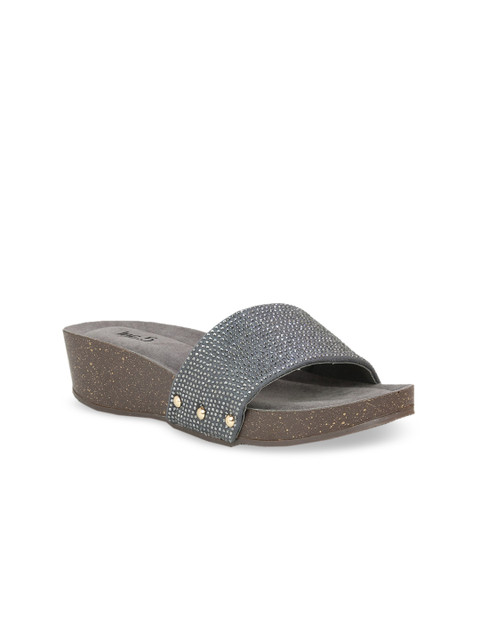 

Inc 5 Women Gunmetal-Toned Embellished Sandals, Metallic