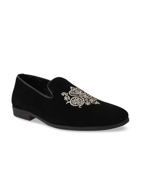 

Apsis Men Black Woven Design Loafers
