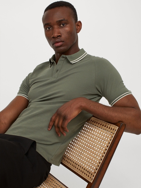 

H&M Men Olive Green Solid Piqu Polo Shirt Muscle Fit