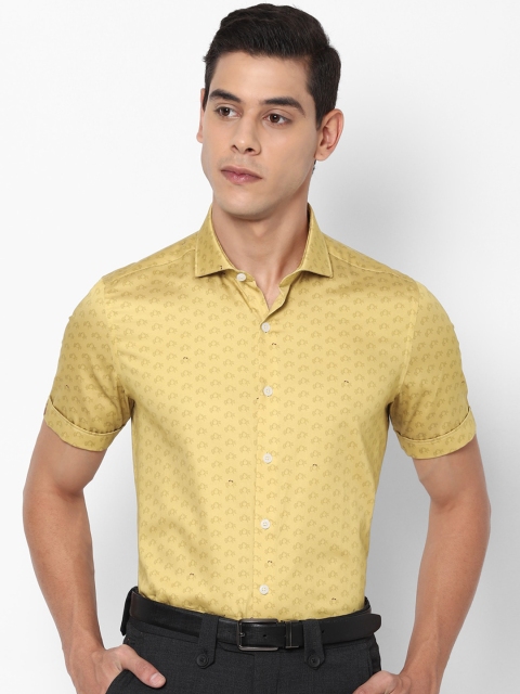 

SIMON CARTER LONDON Men Yellow Slim Fit Printed Casual Shirt